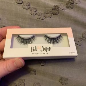 Red Aspen False Lashes in “Miss”